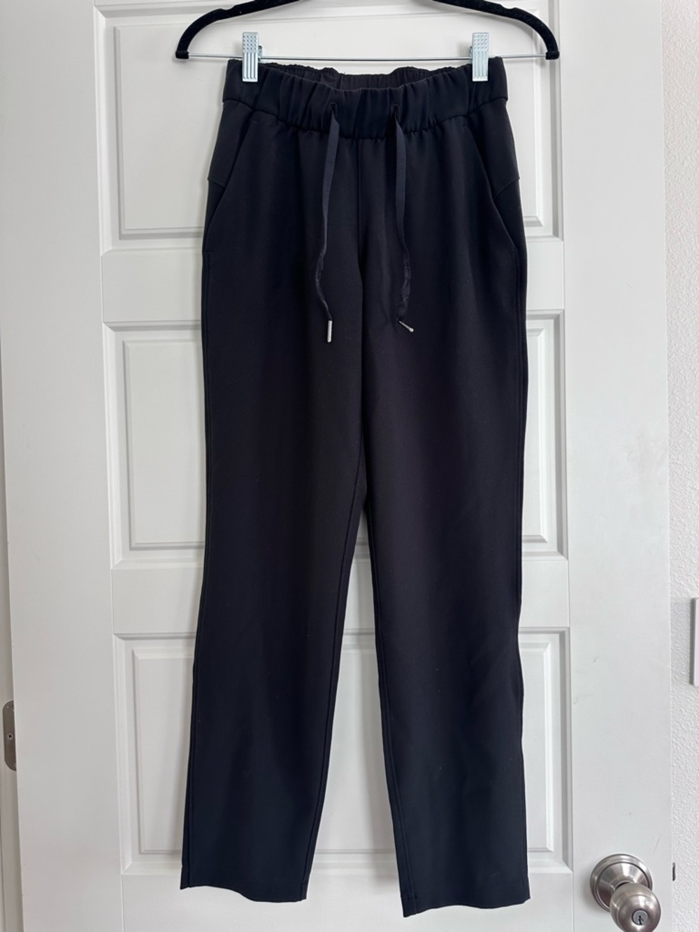 Lululemon Jogger Style Pants in Black